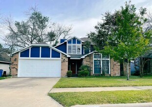 Building Photo - Beautifully Updated 3/2 — FULLY FURNISHED in North Austin