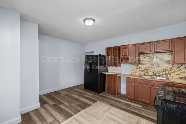 Building Photo - 3530 Oregon Ave