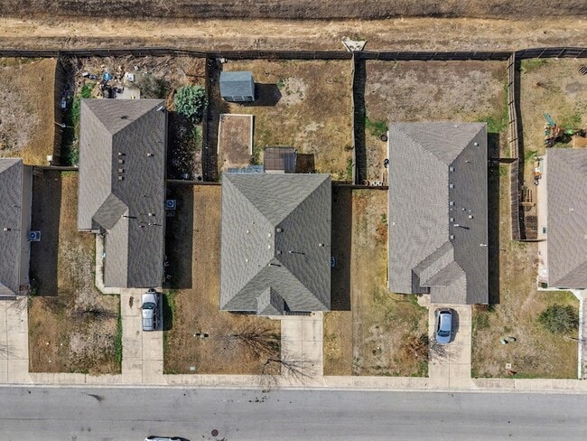 Building Photo - 197 Voss