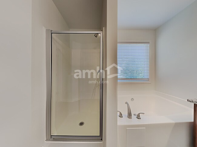 Building Photo - 104 Flagler Way