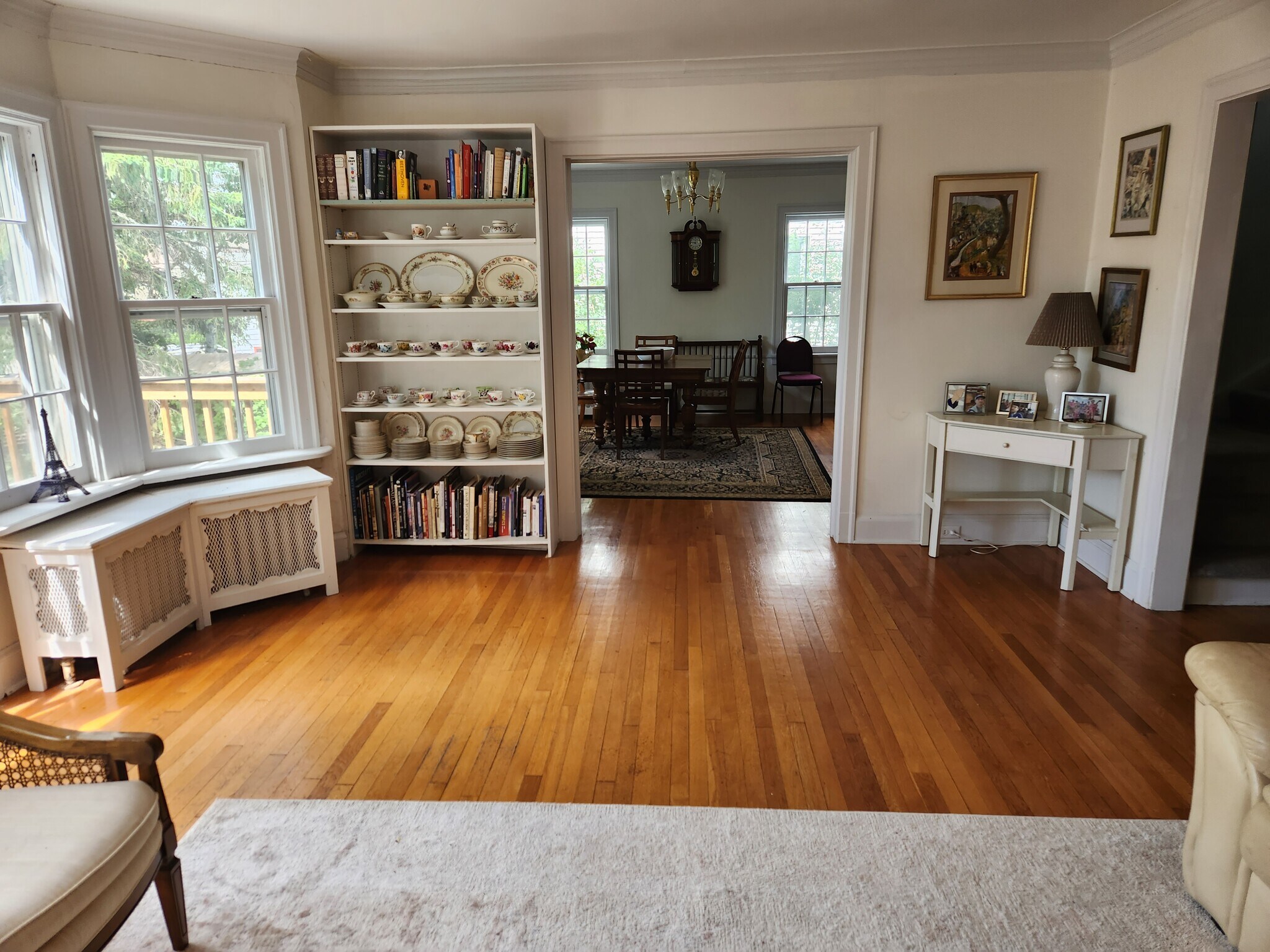 Building Photo - 8 E College St