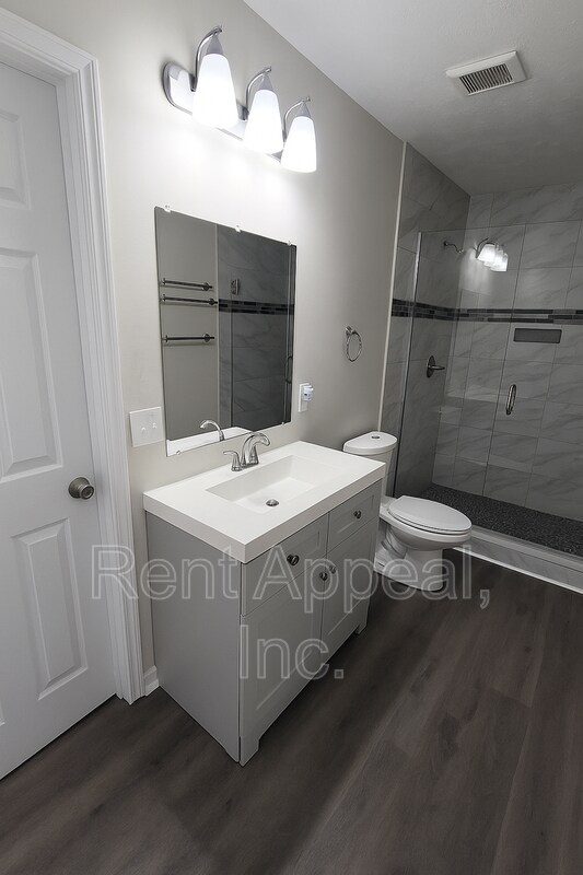 Building Photo - 2916 Carriage Ln