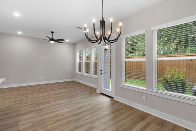Building Photo - 16030 Mason Run Dr