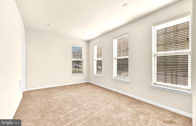 Building Photo - 1627 Field Sparrow Ter NE