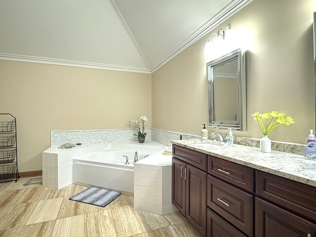 Building Photo - 3824 Patty Berg Ct