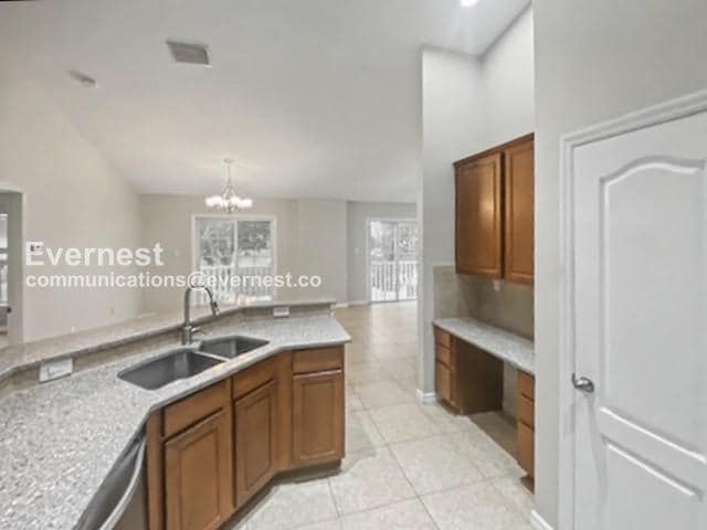 Building Photo - 7001 Interbay Blvd