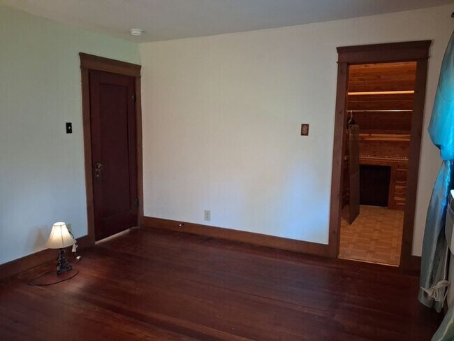 Building Photo - 4 bedroom home in Galien, MI
