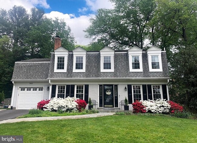 Primary Photo - 9811 Meadow Knoll Ct