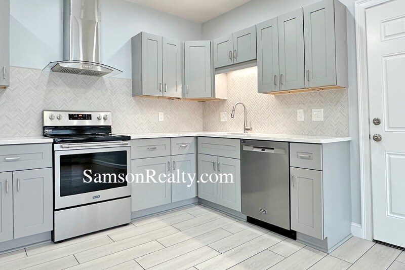 Building Photo - 296 Atwells Ave