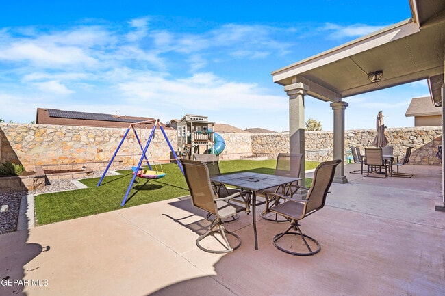 Building Photo - 14605 Christian Castle