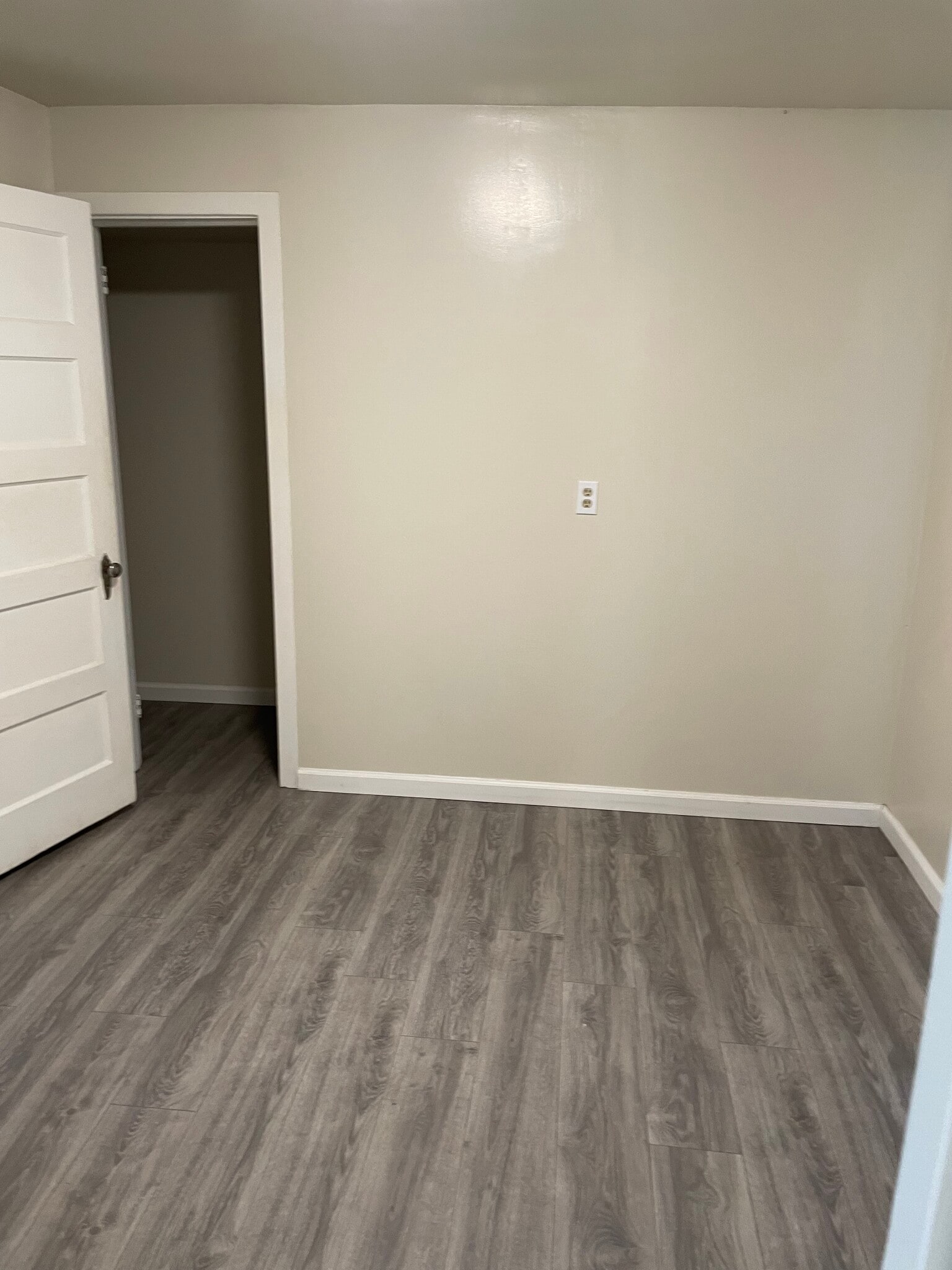 Building Photo - 721 N Church St