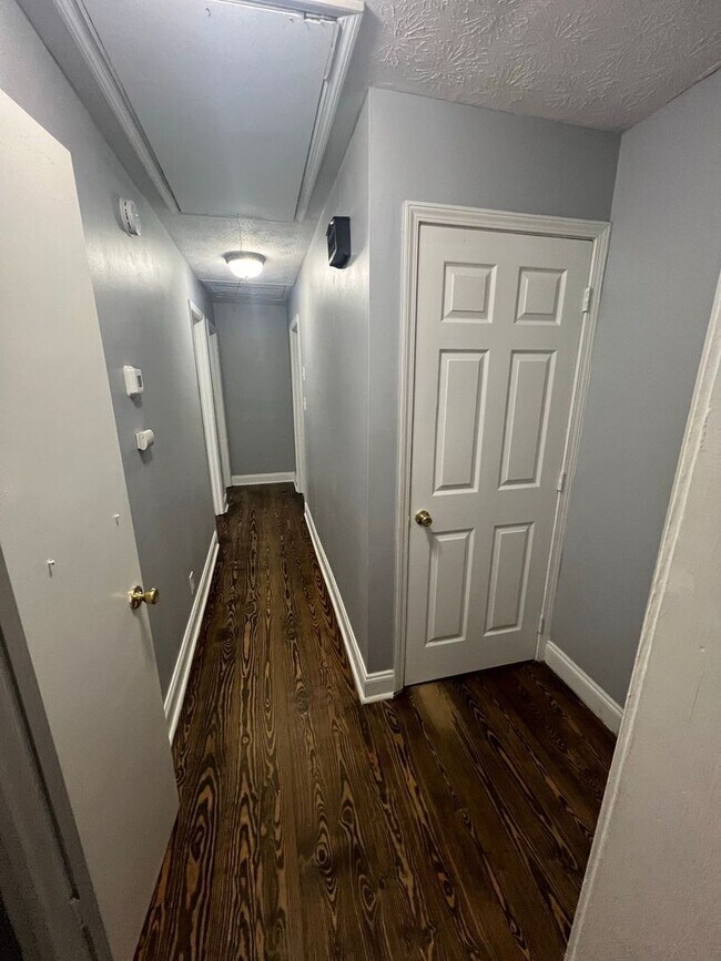 Building Photo - Huge 5 bedroom home in Lawrenceville NOW READY!