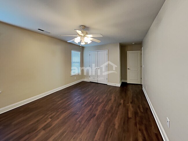 Building Photo - 1010 Semmes Ln