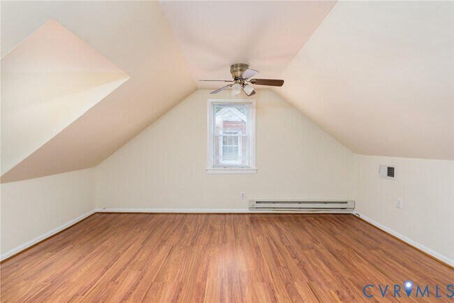 Building Photo - 3710 W Cary St