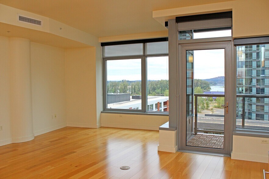 Building Photo - 3601 S River Pkwy