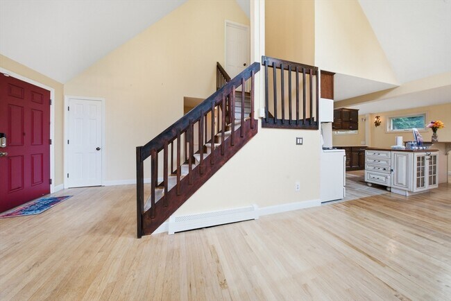 Building Photo - 7 Sherborne Cir
