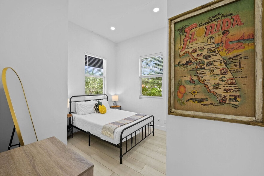 Building Photo - 1862 6th St