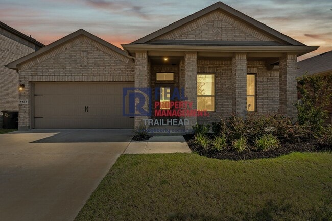 Building Photo - Charming 4-Bed / 2-Bath New Home — Spaciou...