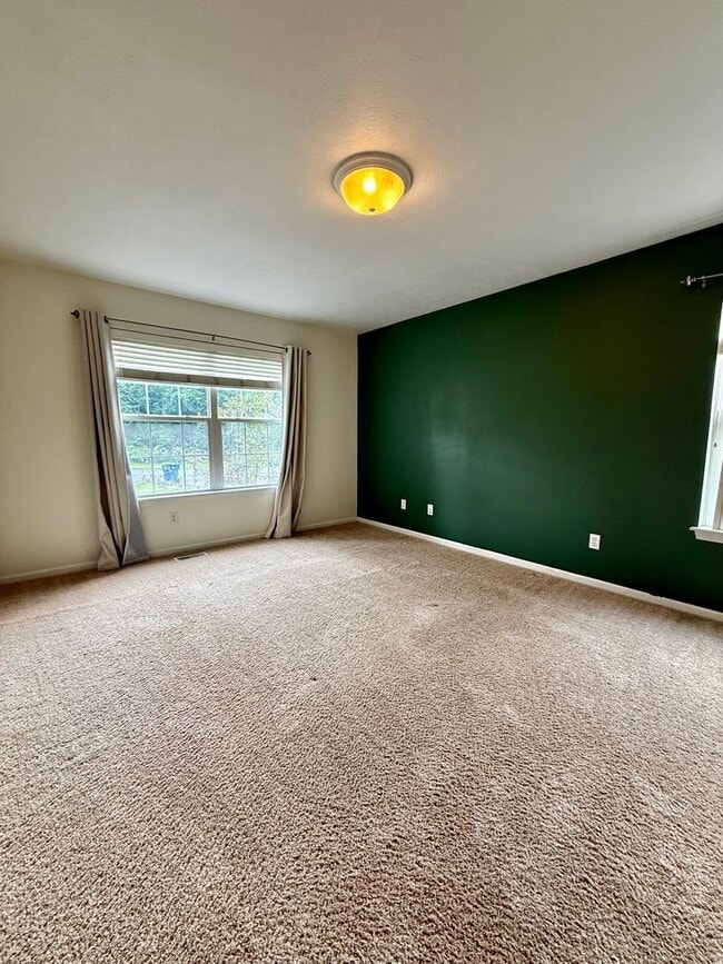 Building Photo - Three Bedroom Condo in Kalamazoo