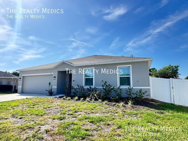 Building Photo - 320 Mariana Way