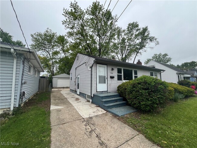 Building Photo - 15403 Remora Blvd