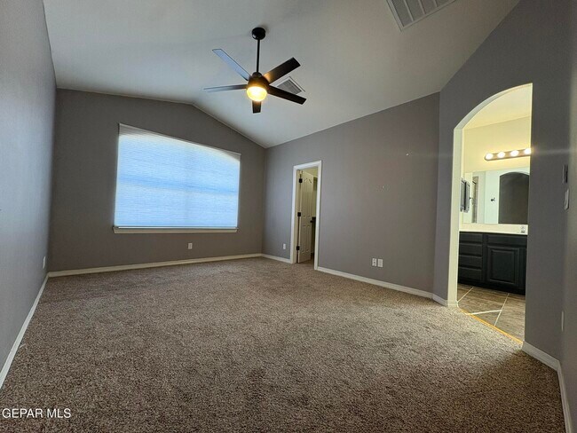 Building Photo - 12220 Branell Ln
