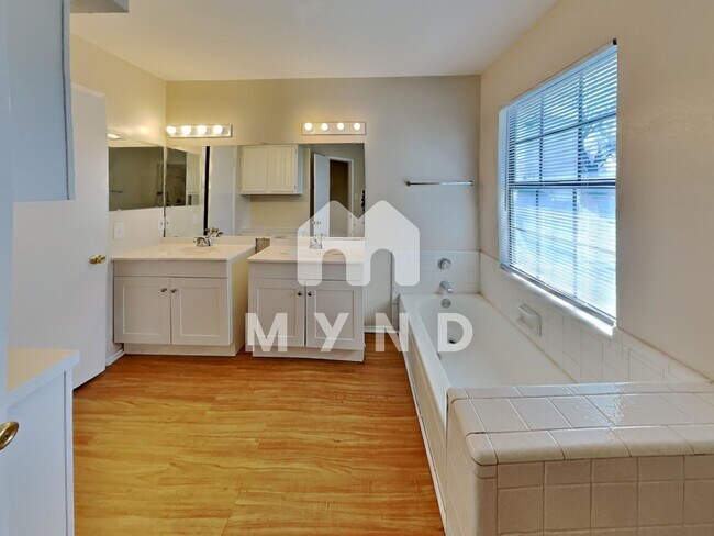 Building Photo - 5304 Pocassett Dr