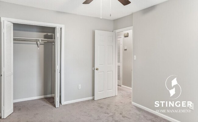 Building Photo - 2 Bedroom / 1 Bath For Rent In Tabby Oaks ...