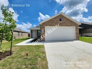 Building Photo - 1043 Birkdale Dr
