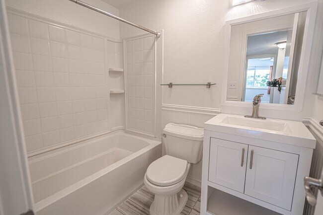 Building Photo - 27020 Rio Pecos Dr