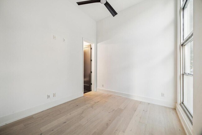 Building Photo - 4218 Gibson St