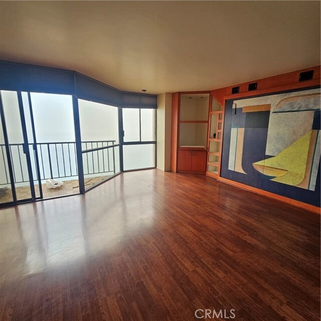 Building Photo - 1750 E Ocean Blvd