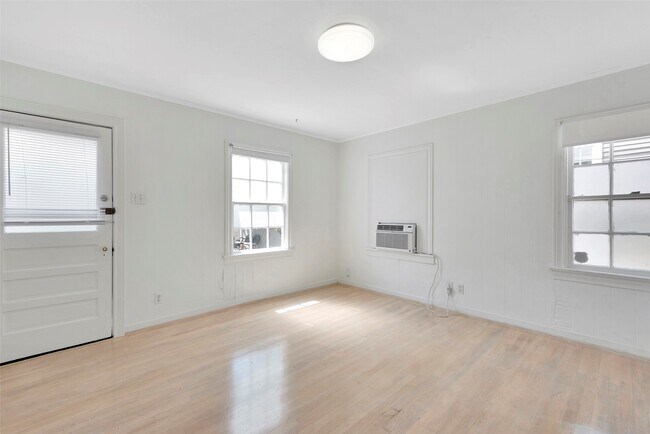 Building Photo - 1509 Enid St