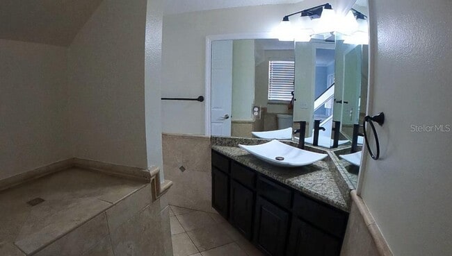 Building Photo - 14321 Mandolin Dr