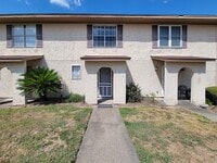 Building Photo - 1815 Country Village Blvd