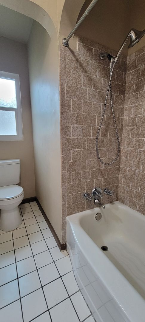 Building Photo - Anderson Home With Lots Of Character!  2 Bedroom 1 Bath With Carport and Shop