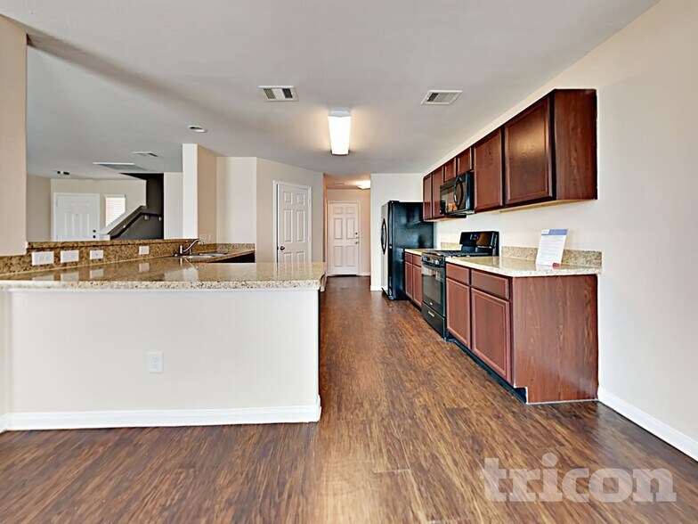 Building Photo - 21407 Jamals Way