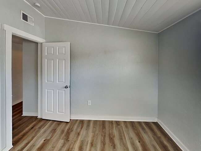 Building Photo - 3Bed/2Bath Home in Sarasota