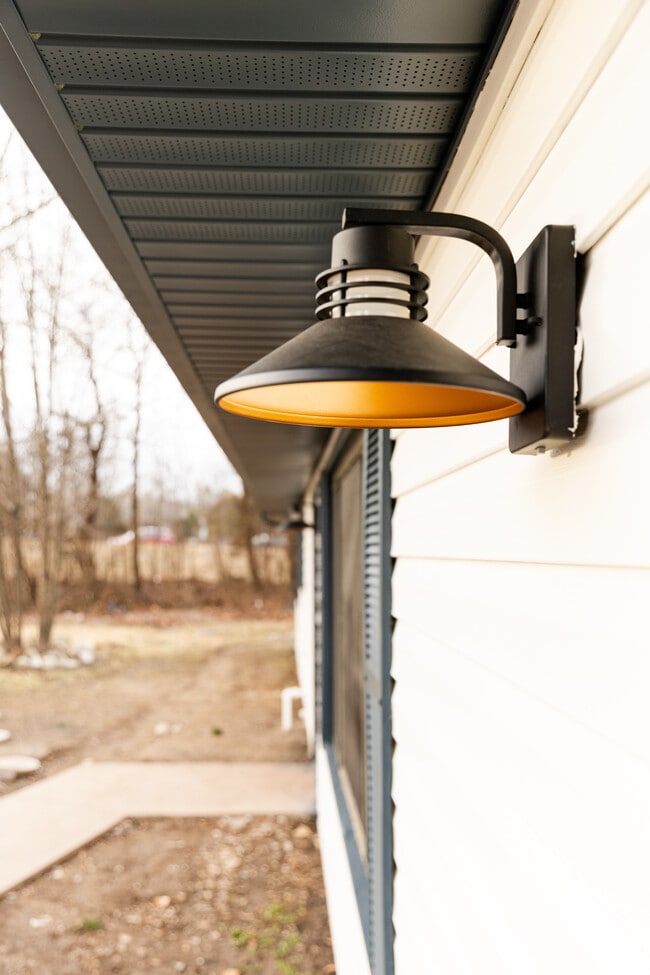 Building Photo - 101 NW K St