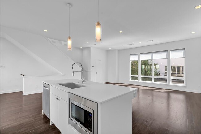 Building Photo - 4915 Flitwick Ct