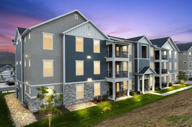 Building Photo - ? For Rent: Beautiful 3-Bedroom, 2-Bathroom Home ?