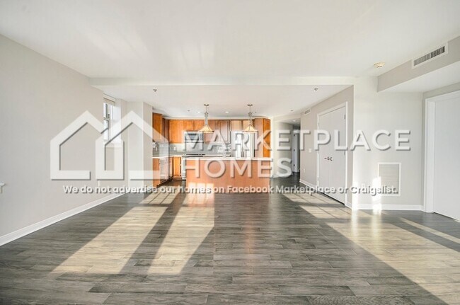 Building Photo - 525 W Lafayette Blvd