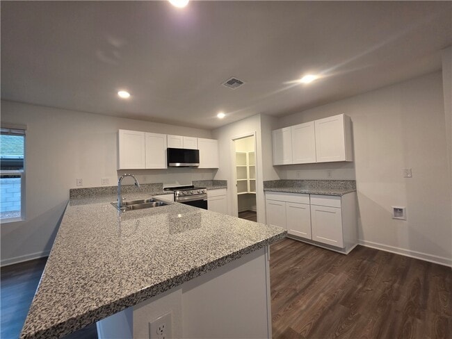 Building Photo - 2079 E Desert Greens Dr