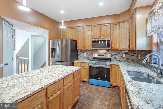 Building Photo - 2594 Sylvan Moor Ln
