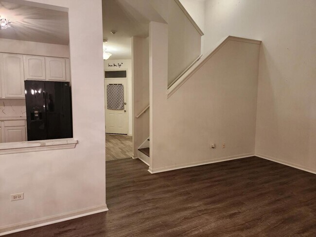 Building Photo - 2822 Gypsum Cir