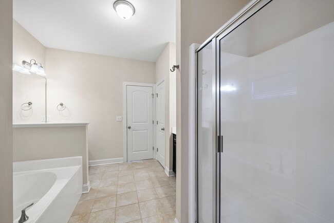 Building Photo - 3532 Bunting Dr