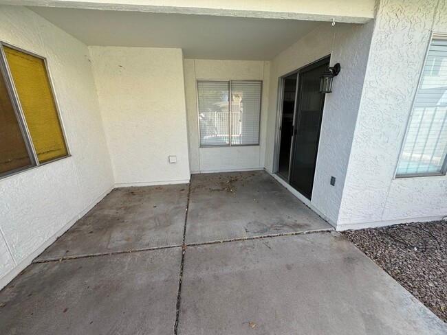 Building Photo - Cozy Mesa Home with Private Pool!