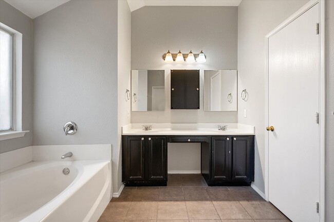 Building Photo - 7107 Matlock Meadow Ct