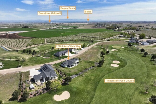 Building Photo - Beautiful 4/3 on TimberStone Golf Course