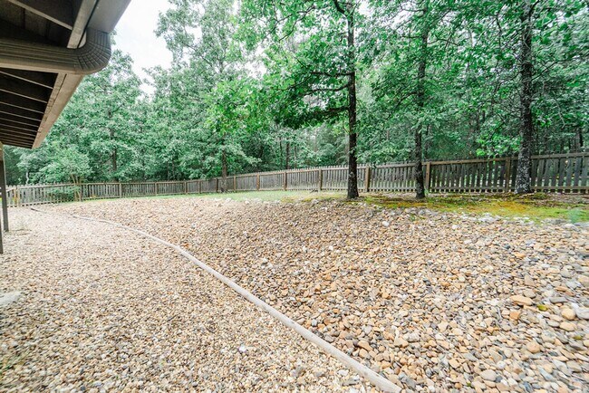 Building Photo - 3 Bed, 2 bath, in Hot Springs Village